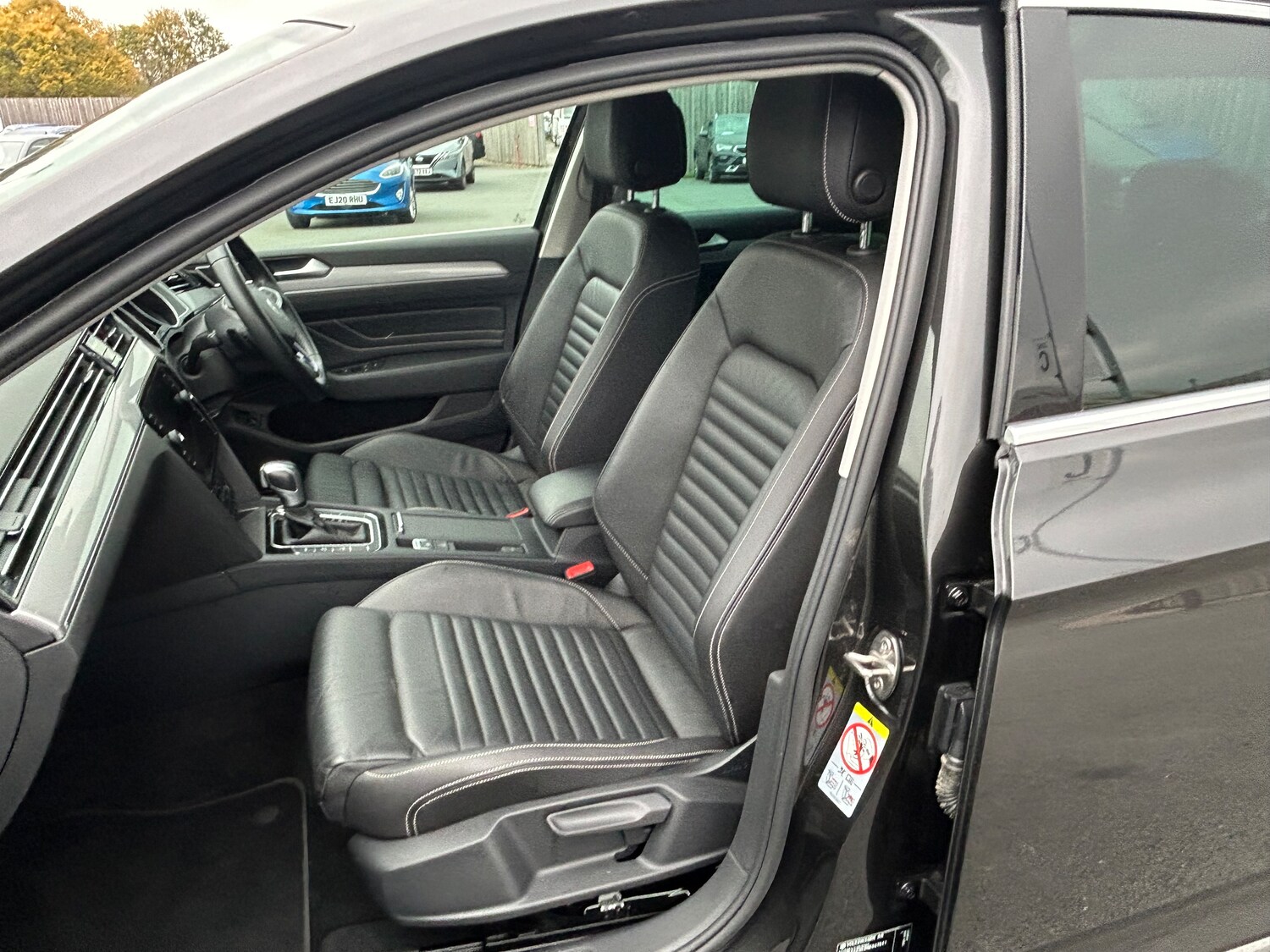 Used Volkswagen Passat 2022 for sale - 76040792: Photo 34