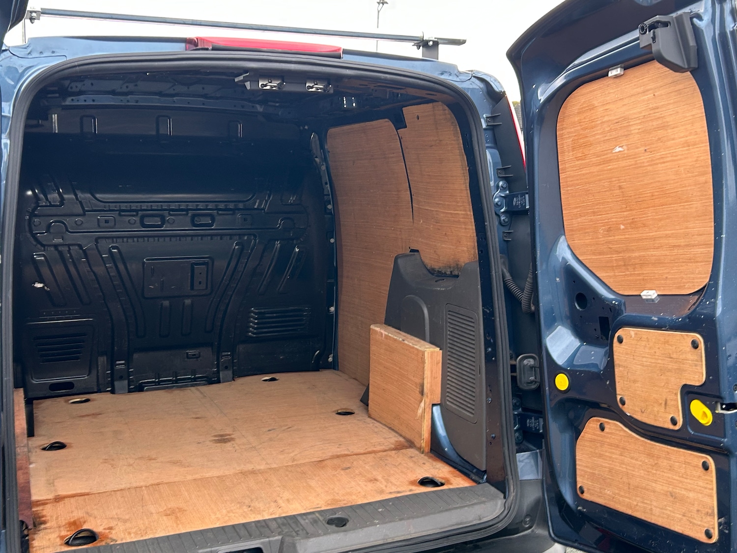 Used Ford Transit Connect 2020 for sale - 76516033: Photo 14