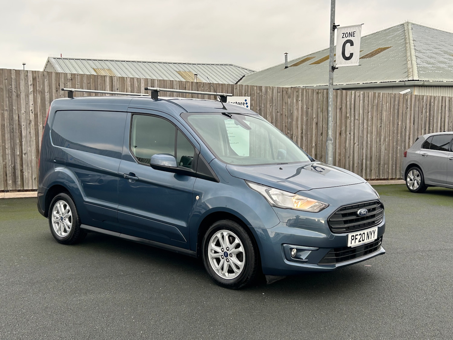 Used Ford Transit Connect 2020 for sale - 76516033: Photo 2