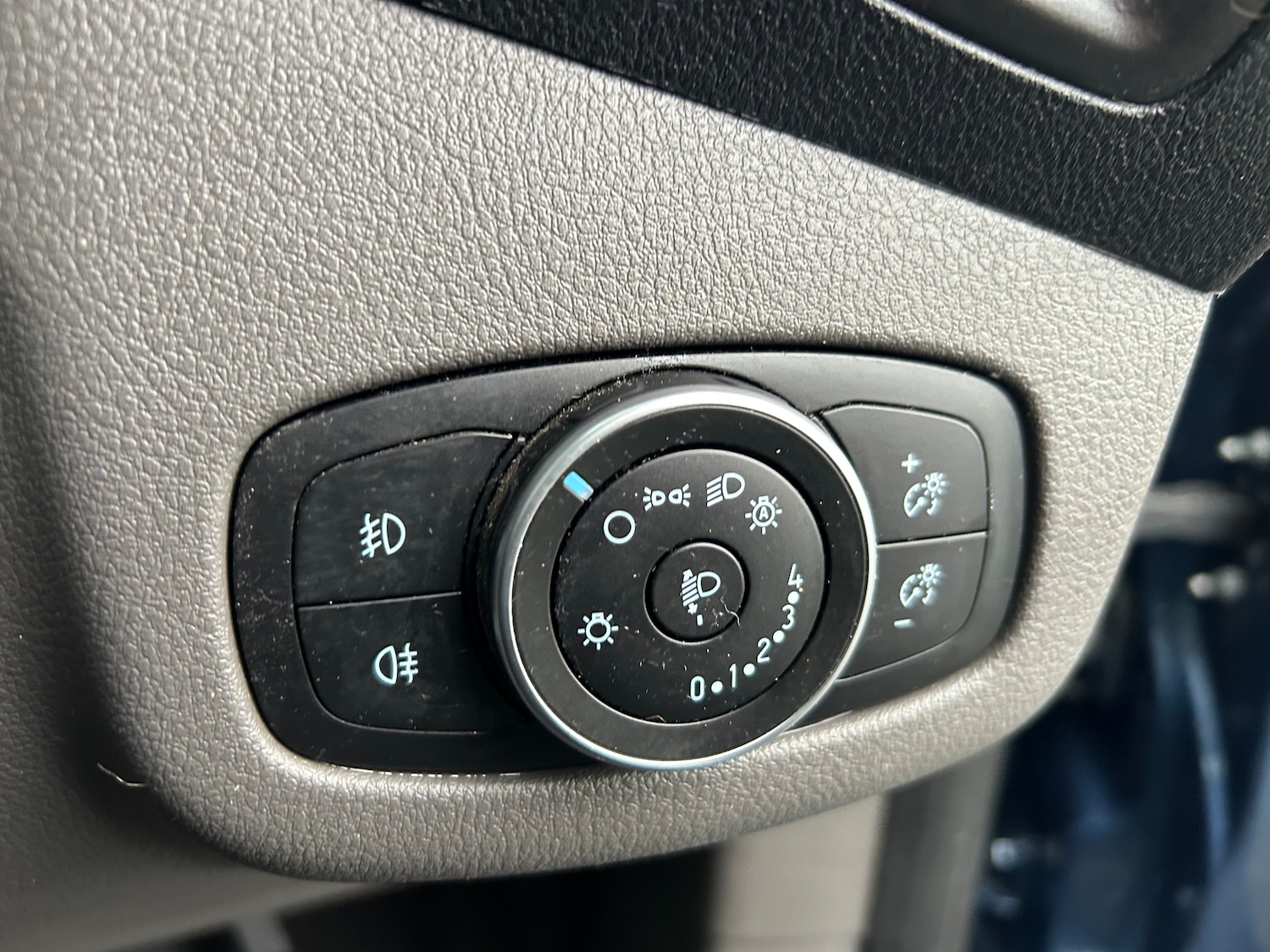 Used Ford Transit Connect 2020 for sale - 76516033: Photo 22