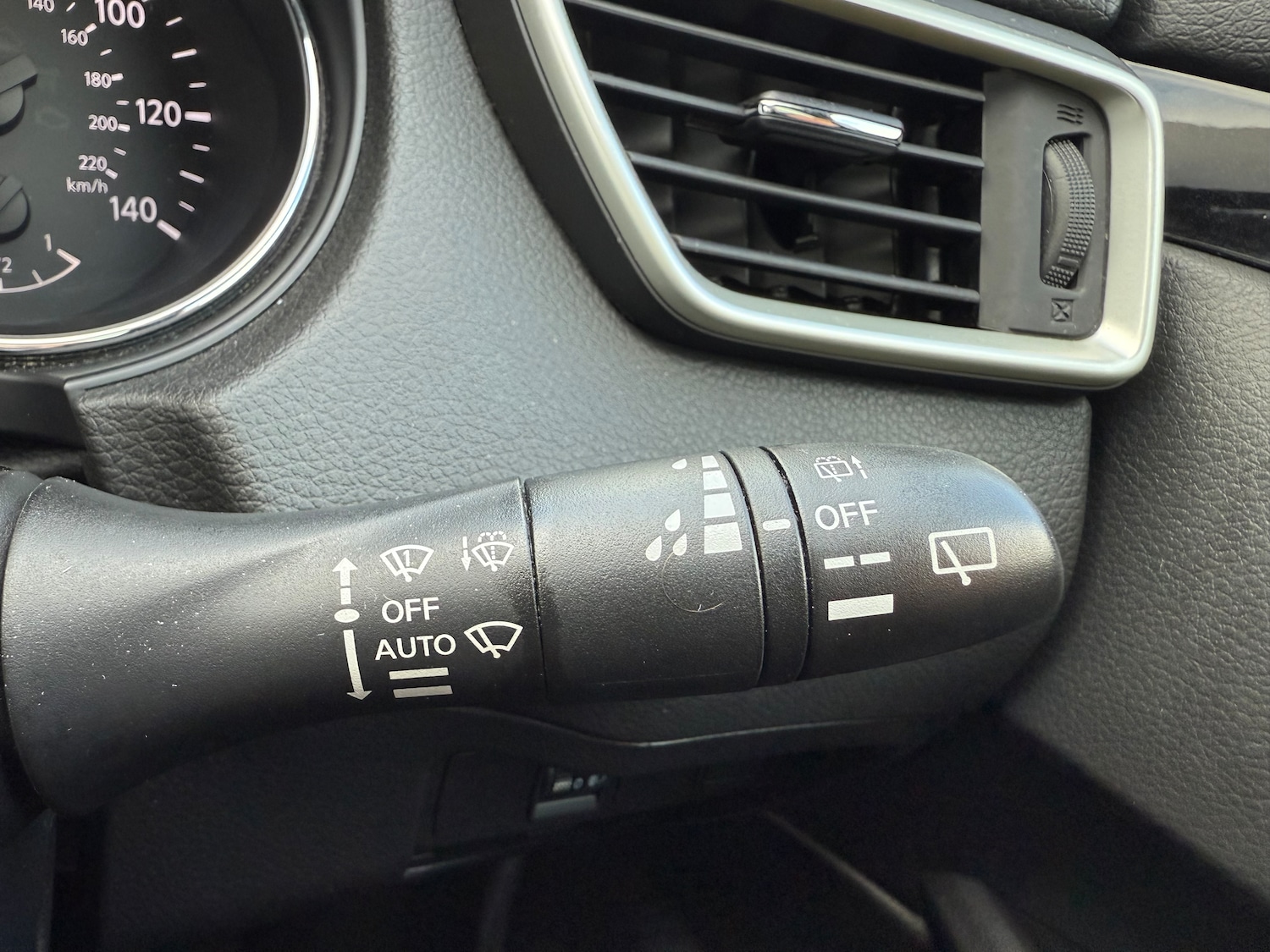 Used Nissan Qashqai 2017 for sale - 76245891: Photo 25
