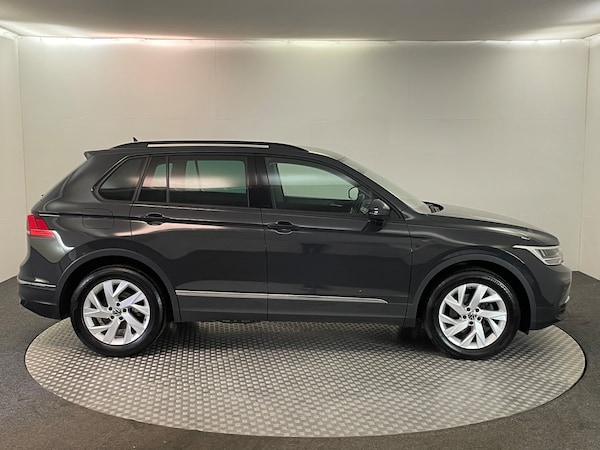 Used Volkswagen Tiguan 2021 for sale - 74530899: Photo 3