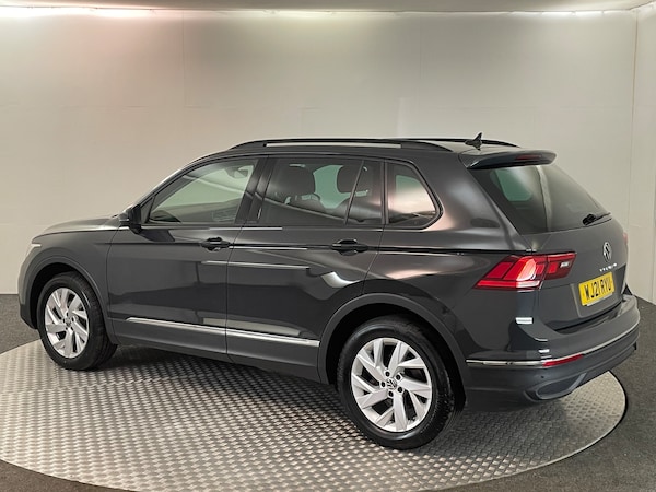Used Volkswagen Tiguan 2021 for sale - 74530899: Photo 6