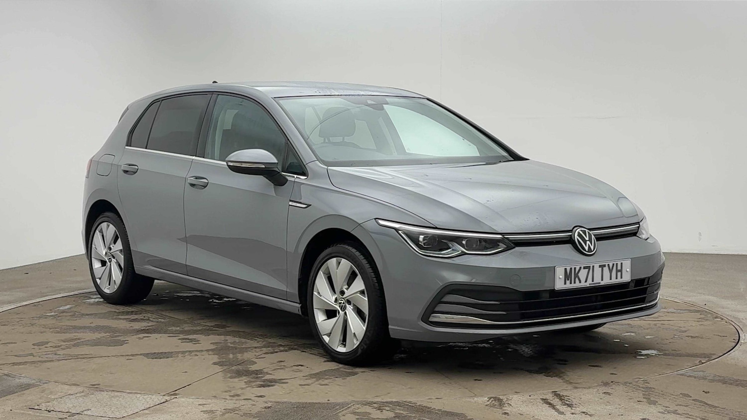 Used Volkswagen Golf 2021 for sale - 76436747: Photo 1