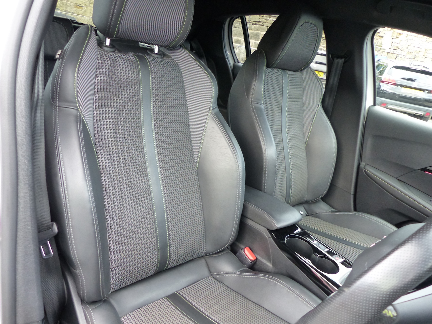 Used Peugeot 208 2021 for sale - 76077388: Photo 5