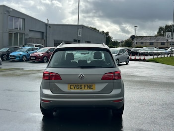 Used Volkswagen Golf SV 2016 for sale - 75913046: Photo