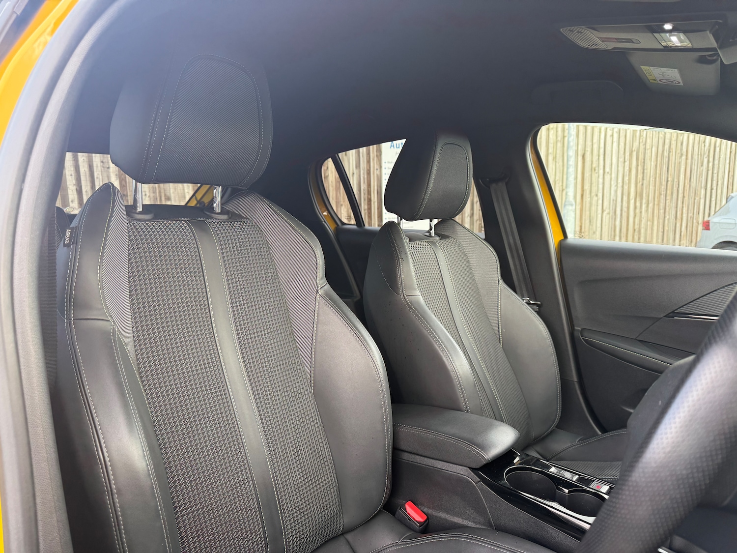 Used Peugeot 208 2020 for sale - 76565913: Photo 16