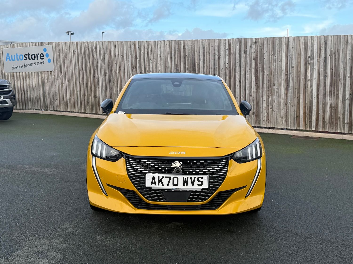 Used Peugeot 208 2020 for sale - 76565913: Photo 2