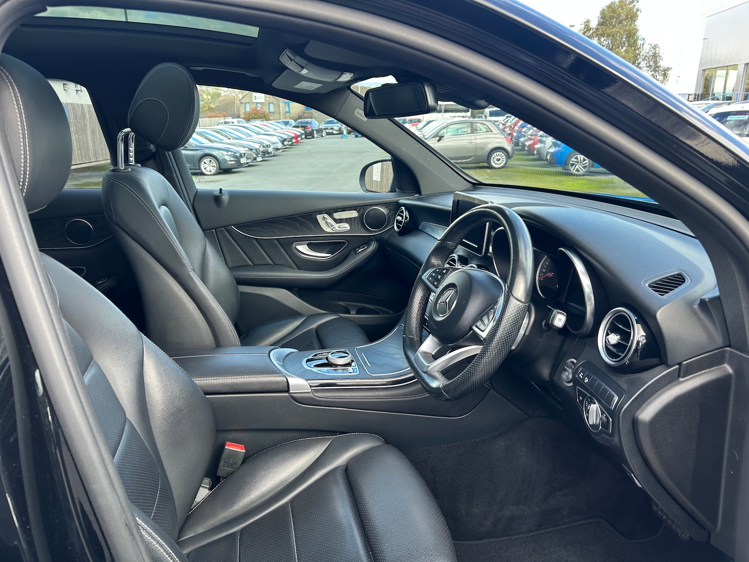 Used Mercedes-Benz GLC 2018 for sale - 75681332: Photo 20