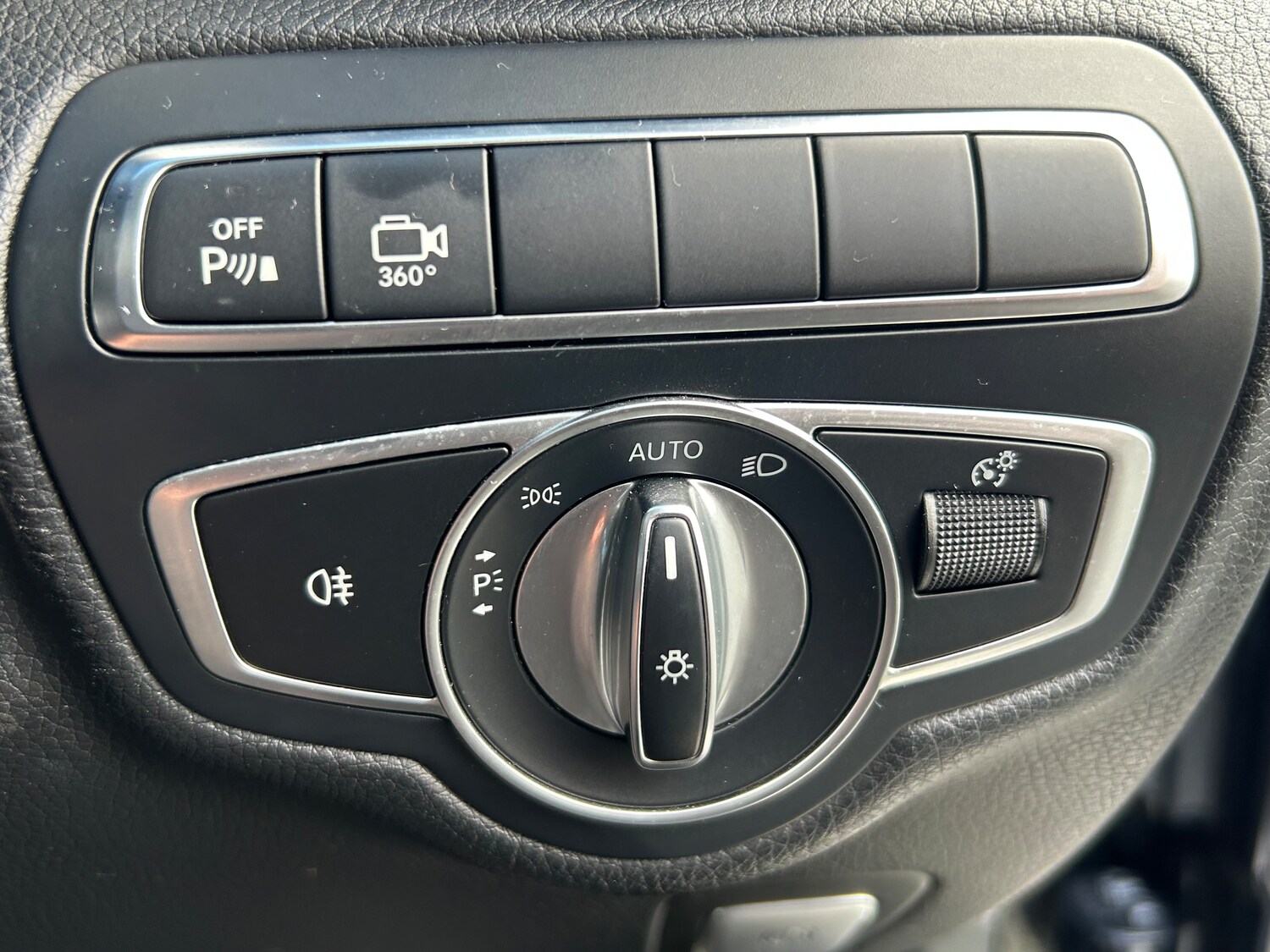 Used Mercedes-Benz GLC 2018 for sale - 75681332: Photo 34
