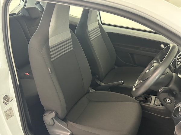 Used Volkswagen up! 2021 for sale - 74530847: Photo 26