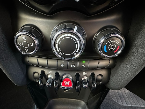 Used MINI Hatch 2018 for sale - 74291041: Photo 28