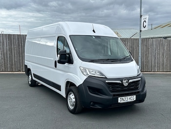 Vauxhall - Movano