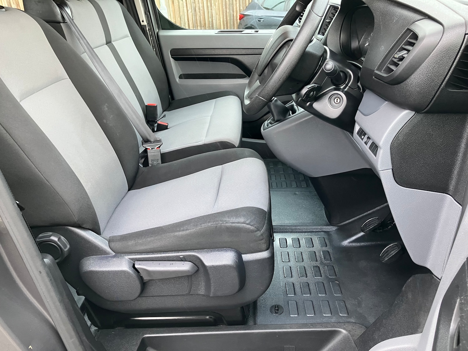 Used Peugeot Expert 2019 for sale - 76453493: Photo 25