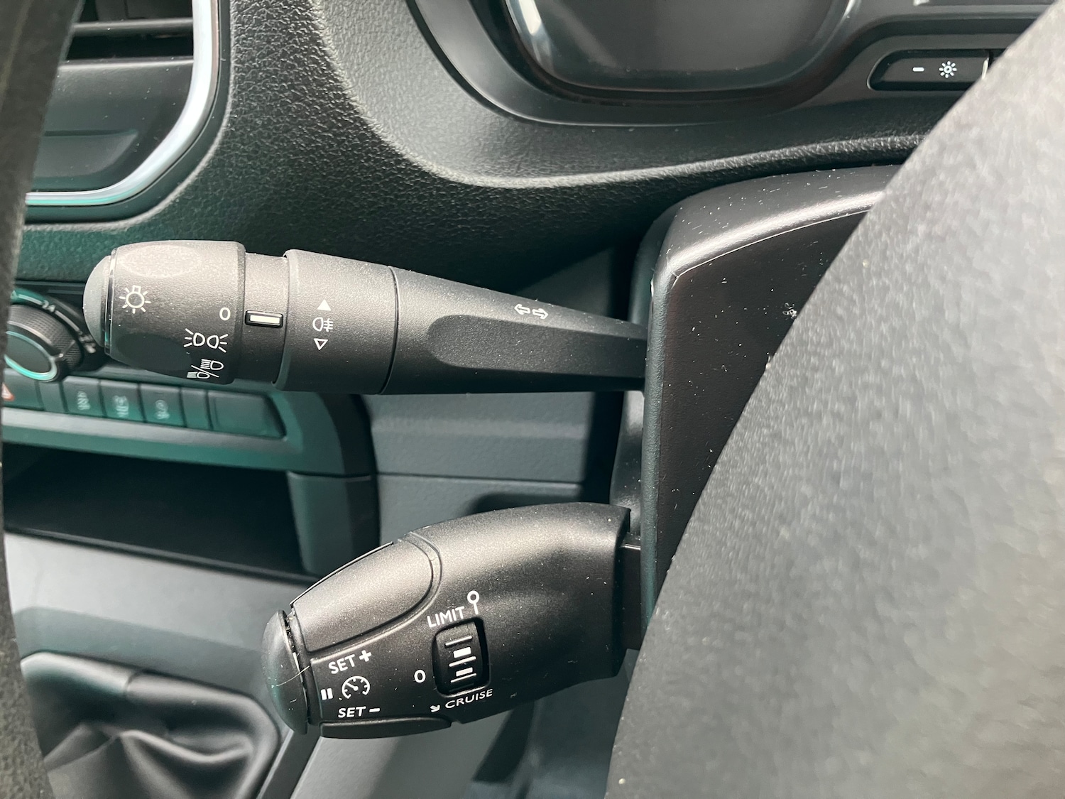 Used Peugeot Expert 2019 for sale - 76453493: Photo 31