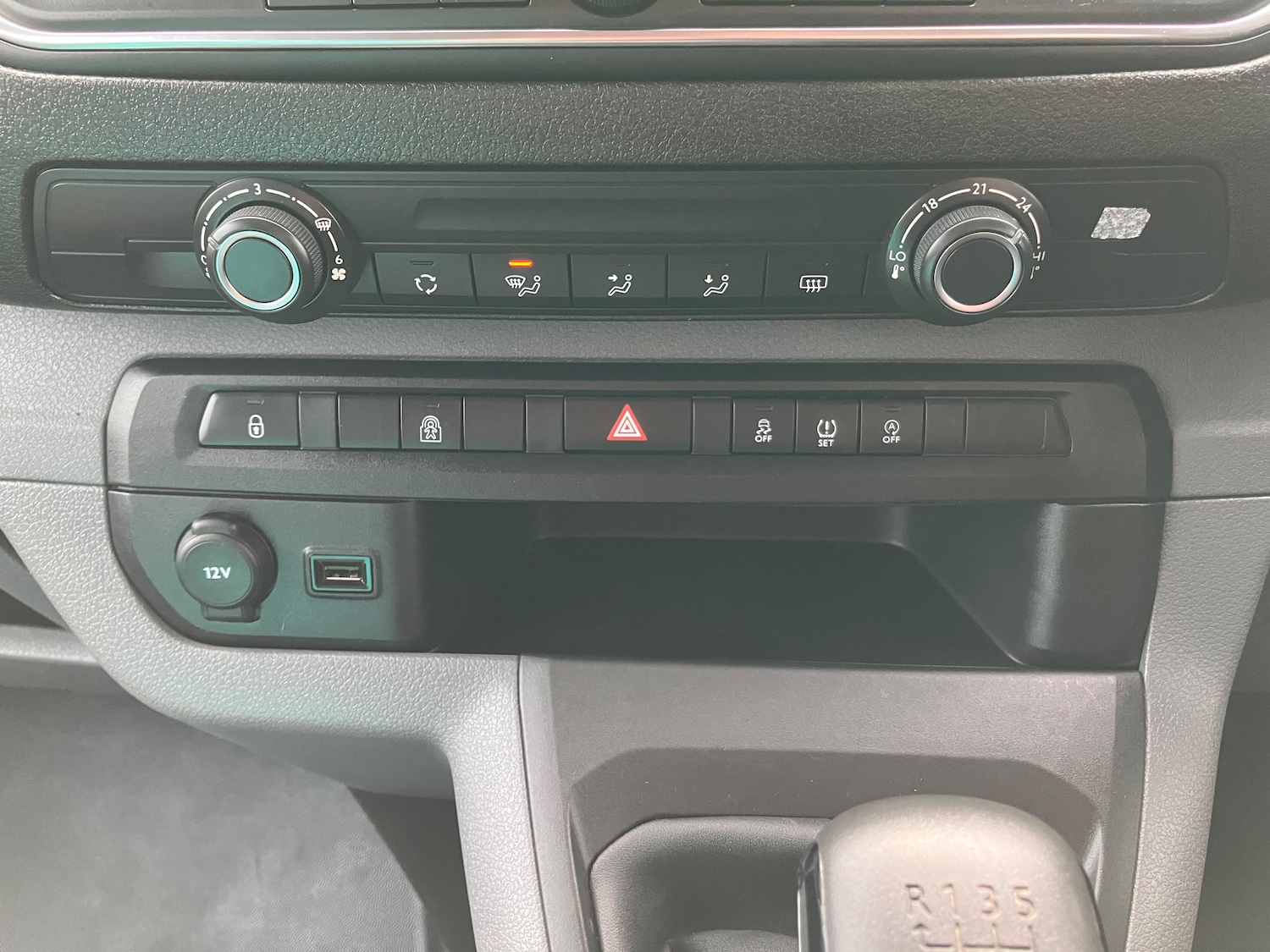 Used Peugeot Expert 2019 for sale - 76453493: Photo 36