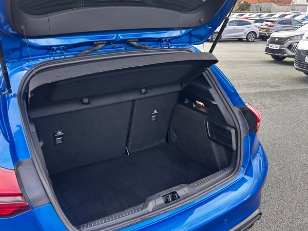 Used Ford Focus 2023 for sale - 76245892: Photo 21