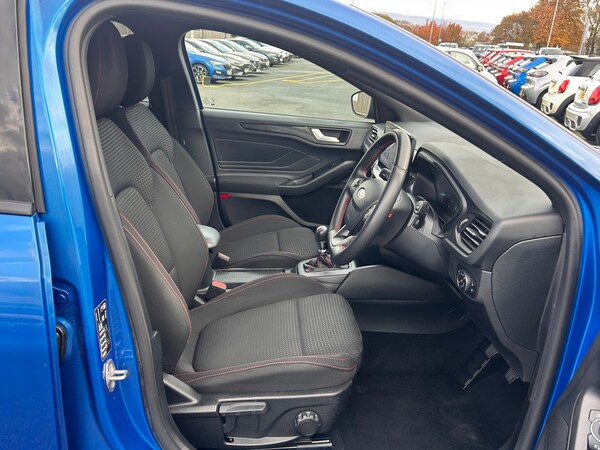Used Ford Focus 2023 for sale - 76245892: Photo 23