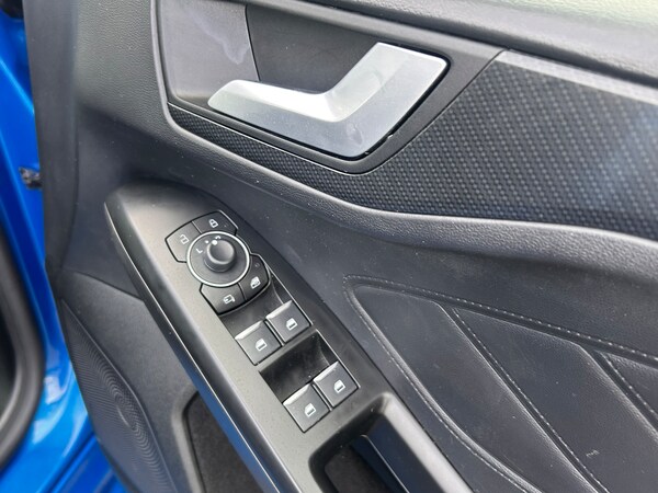 Used Ford Focus 2023 for sale - 76245892: Photo 24