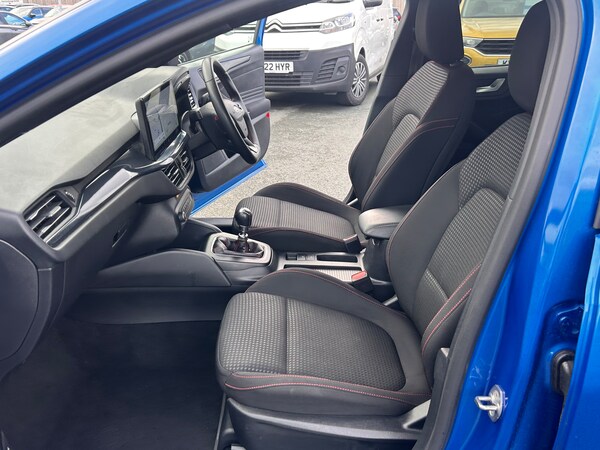 Used Ford Focus 2023 for sale - 76245892: Photo 29