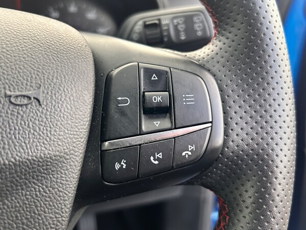 Used Ford Focus 2023 for sale - 76245892: Photo 32