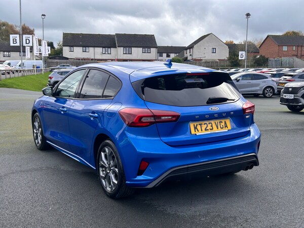 Used Ford Focus 2023 for sale - 76245892: Photo 5