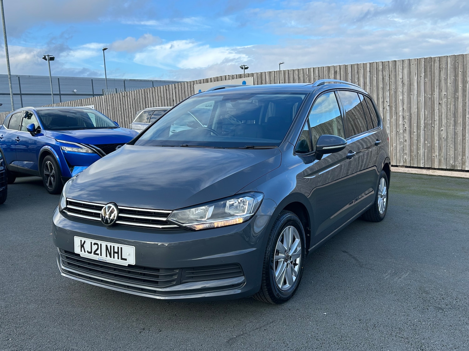 Used Volkswagen Touran 2021 for sale - 76245885: Photo 10