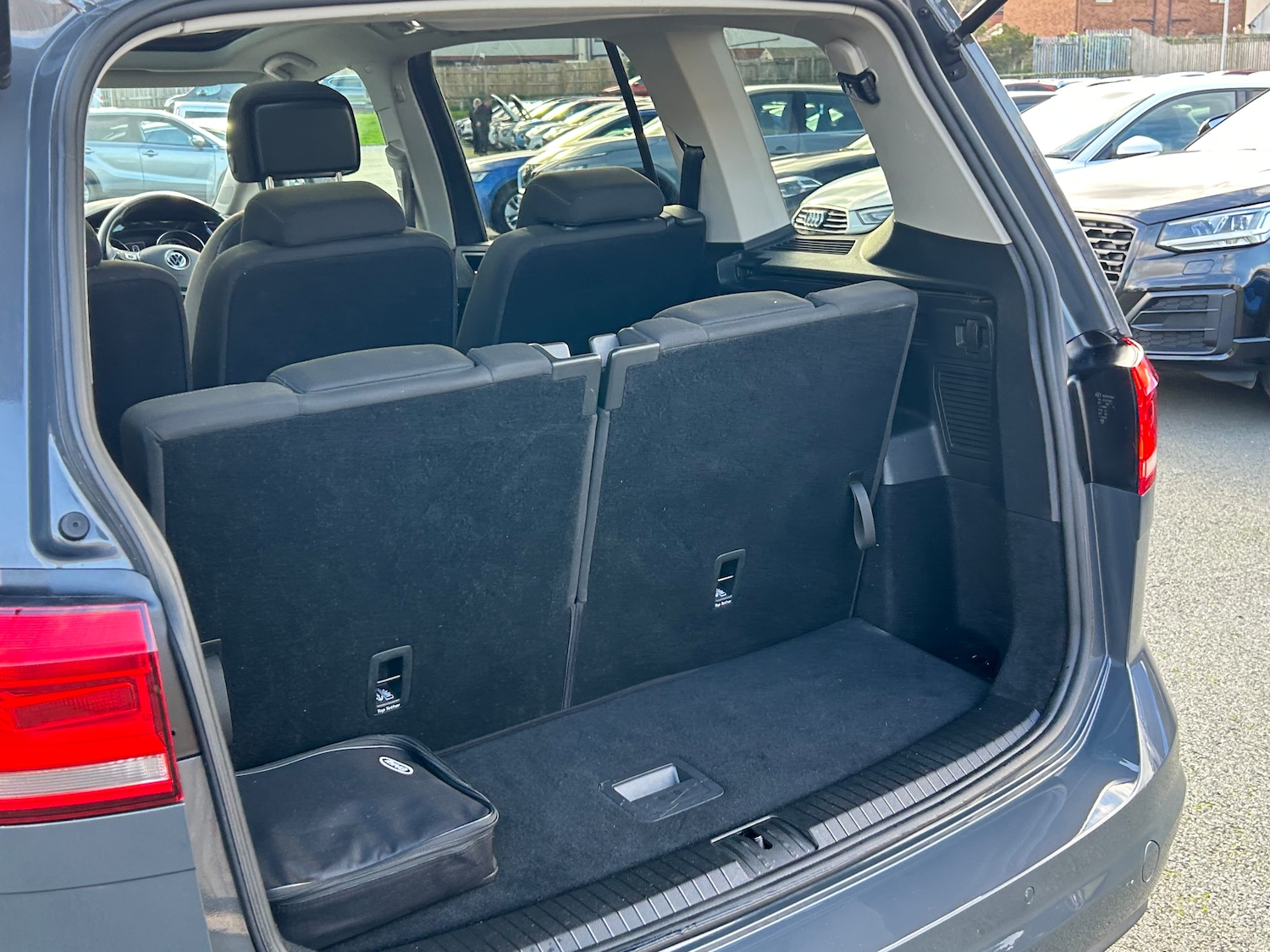 Used Volkswagen Touran 2021 for sale - 76245885: Photo 14