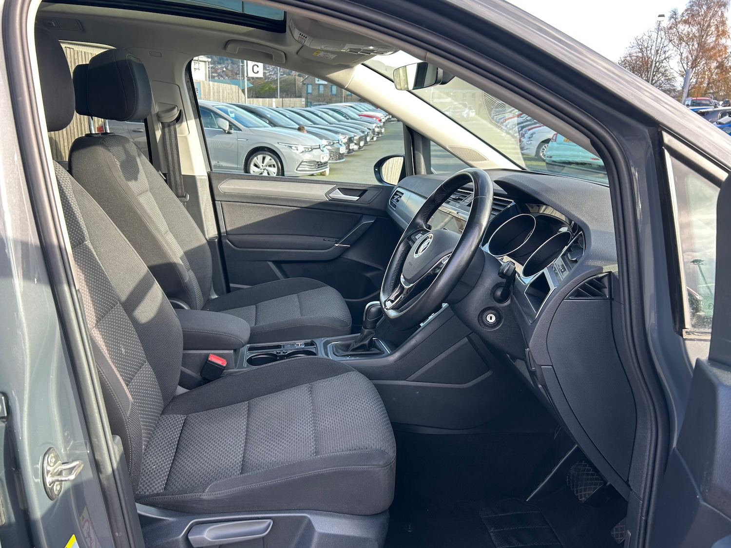 Used Volkswagen Touran 2021 for sale - 76245885: Photo 17