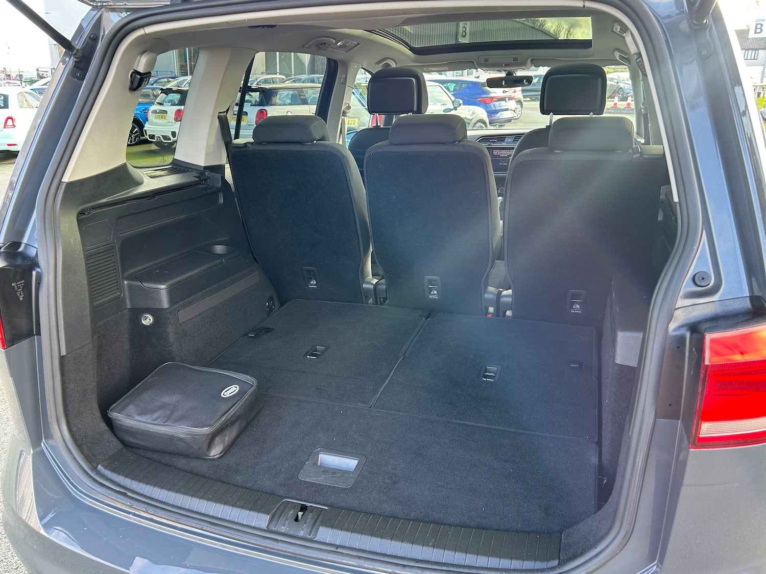 Used Volkswagen Touran 2021 for sale - 76245885: Photo 19