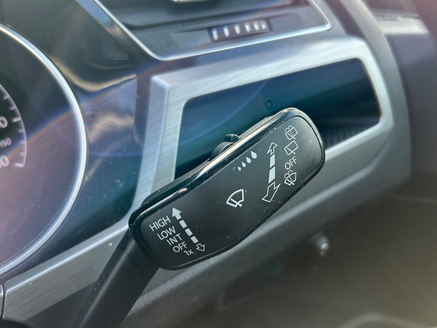 Used Volkswagen Touran 2021 for sale - 76245885: Photo 30