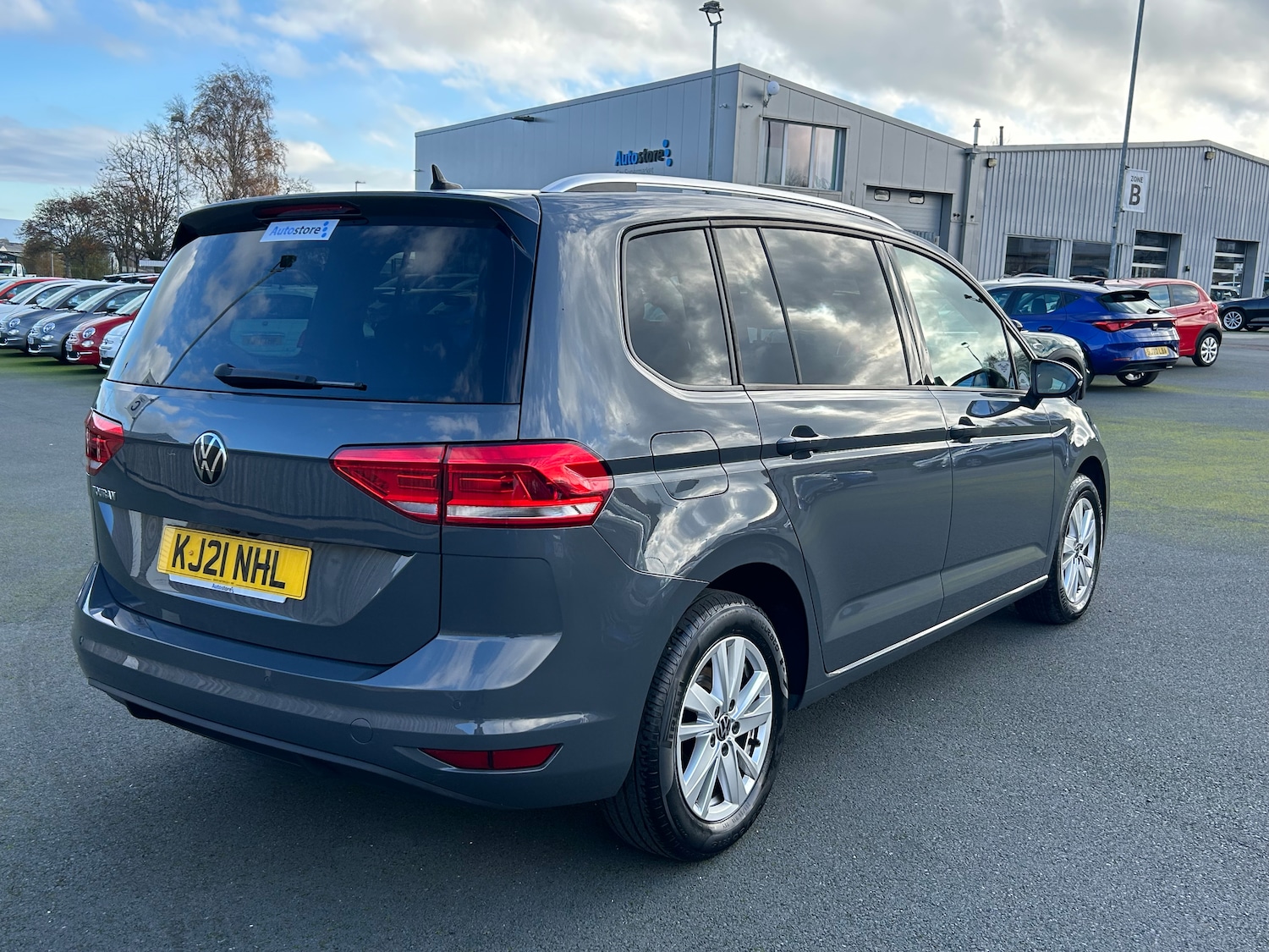 Used Volkswagen Touran 2021 for sale - 76245885: Photo 6