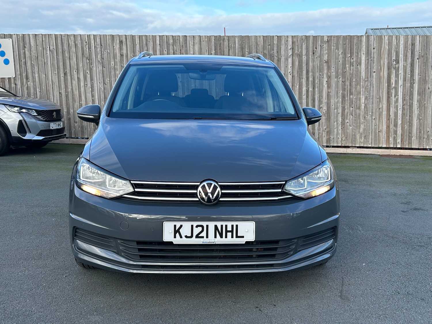 Used Volkswagen Touran 2021 for sale - 76245885: Photo 9
