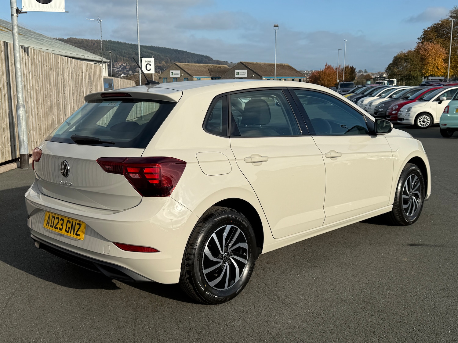 Used Volkswagen Polo 2023 for sale - 76288233: Photo 8