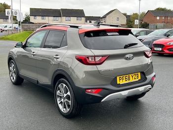 Used Kia Stonic 2019 for sale - 76288258: Photo 4