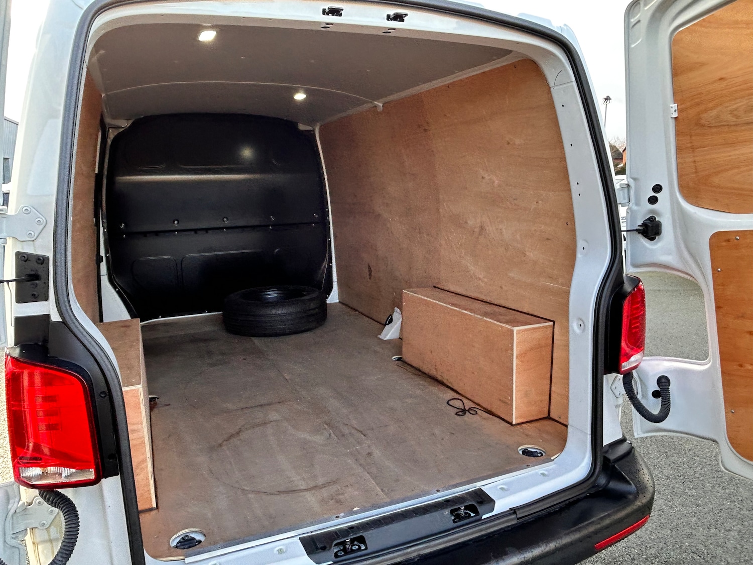 Used Volkswagen Transporter 2024 for sale - 76395452: Photo 13