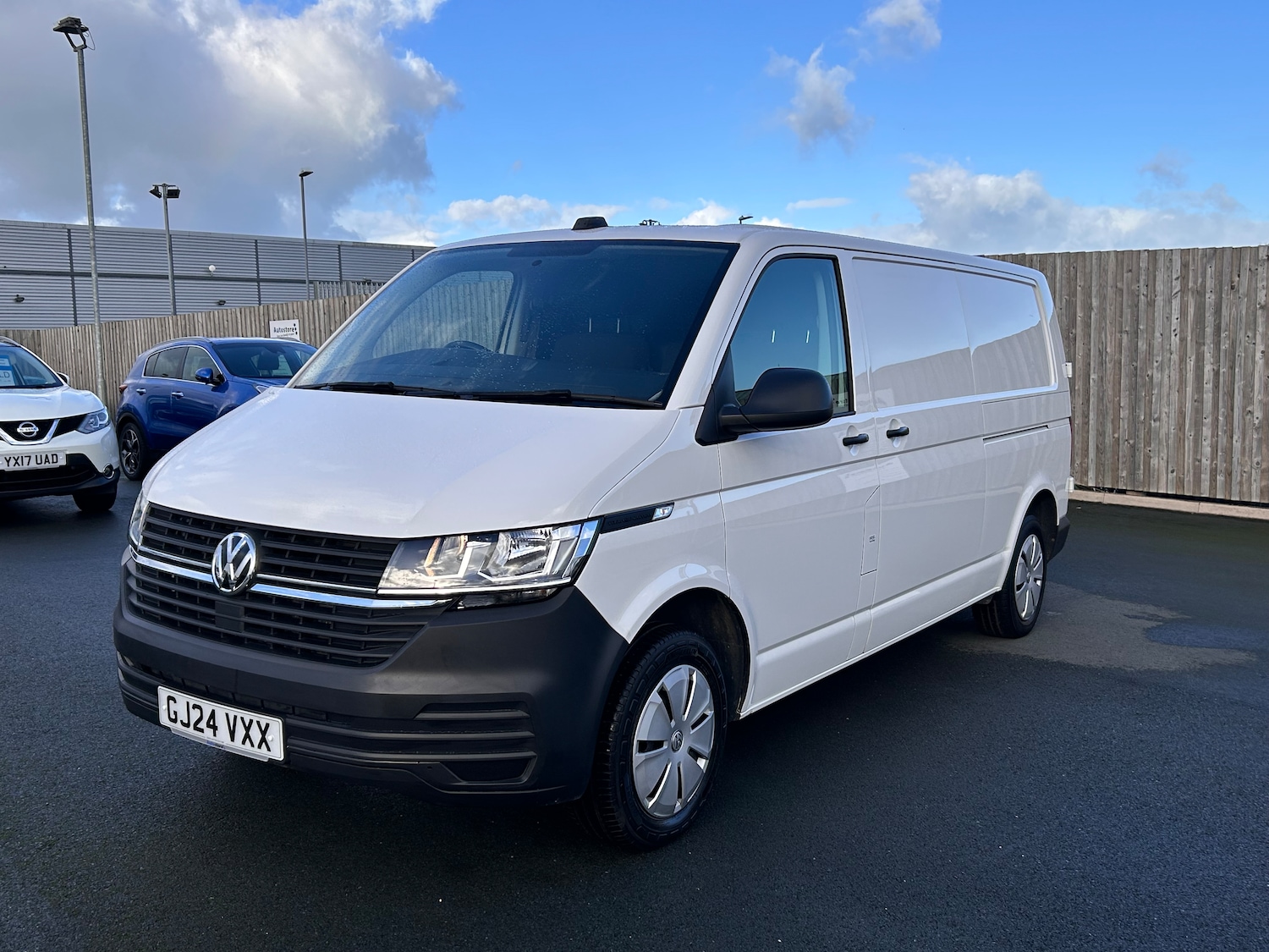 Used Volkswagen Transporter 2024 for sale - 76395452: Photo 8