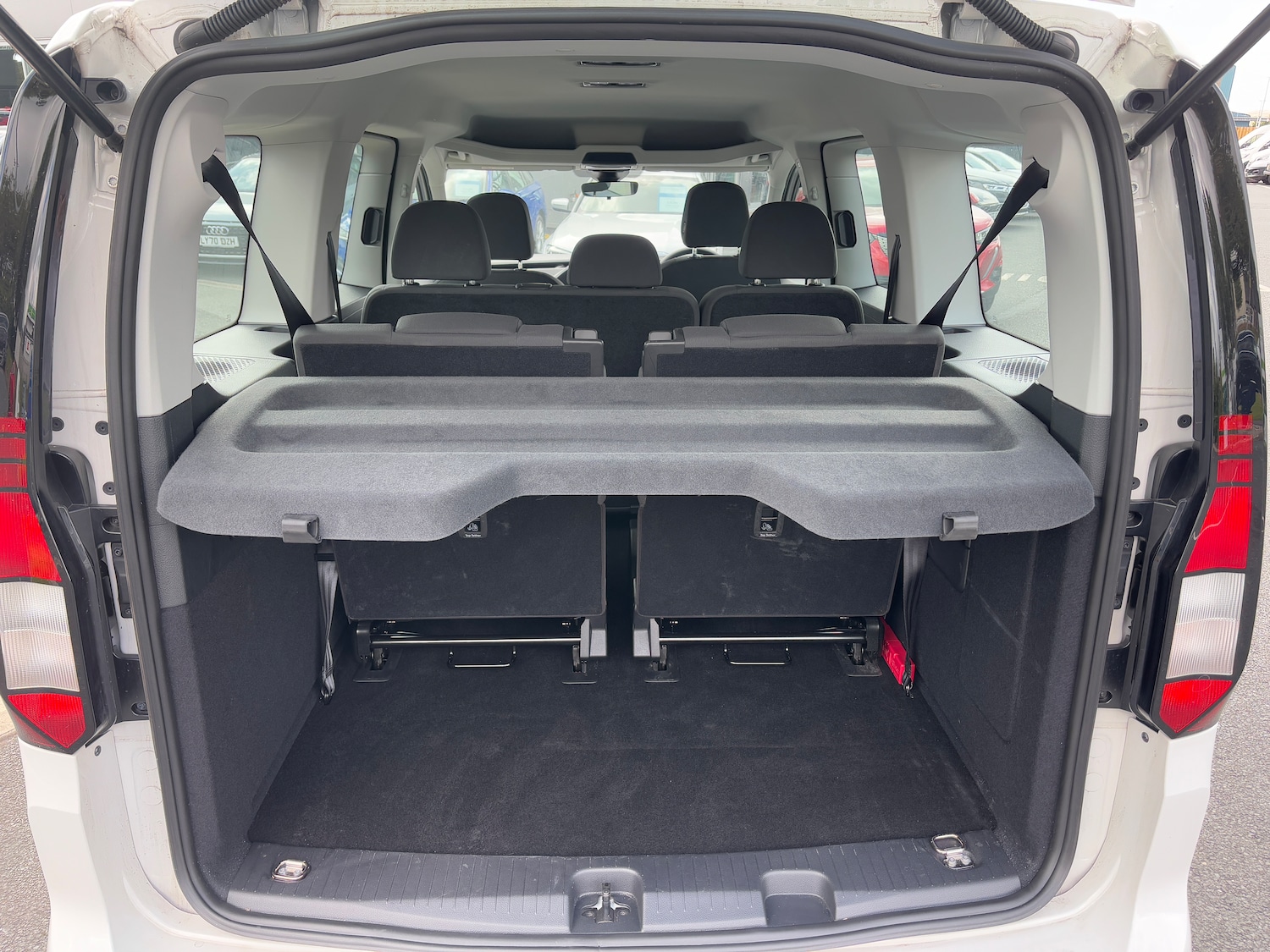 Used Volkswagen Caddy Maxi 2024 for sale - 76588060: Photo 10