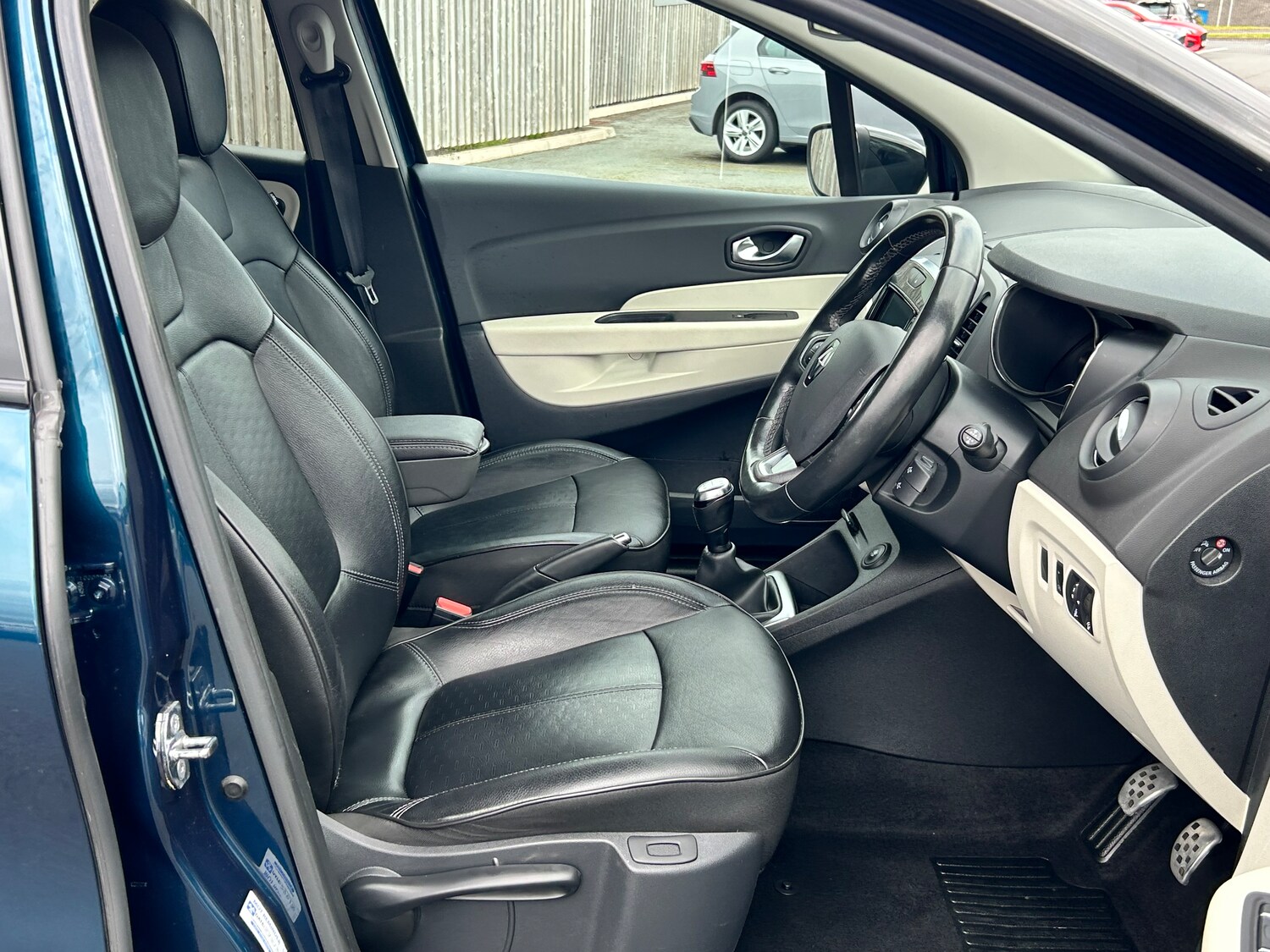 Vehicle 25