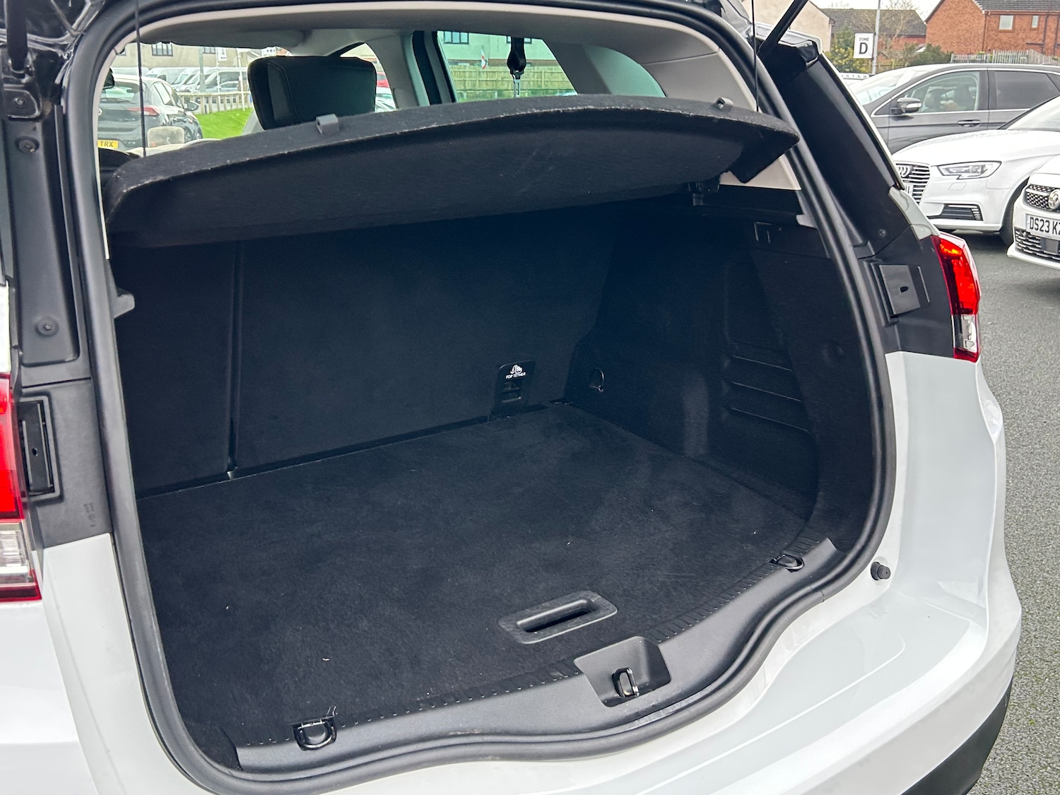 Used Renault Scenic 2019 for sale - 76516035: Photo 16