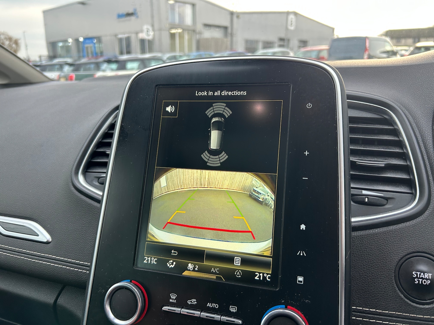 Used Renault Scenic 2019 for sale - 76516035: Photo 39