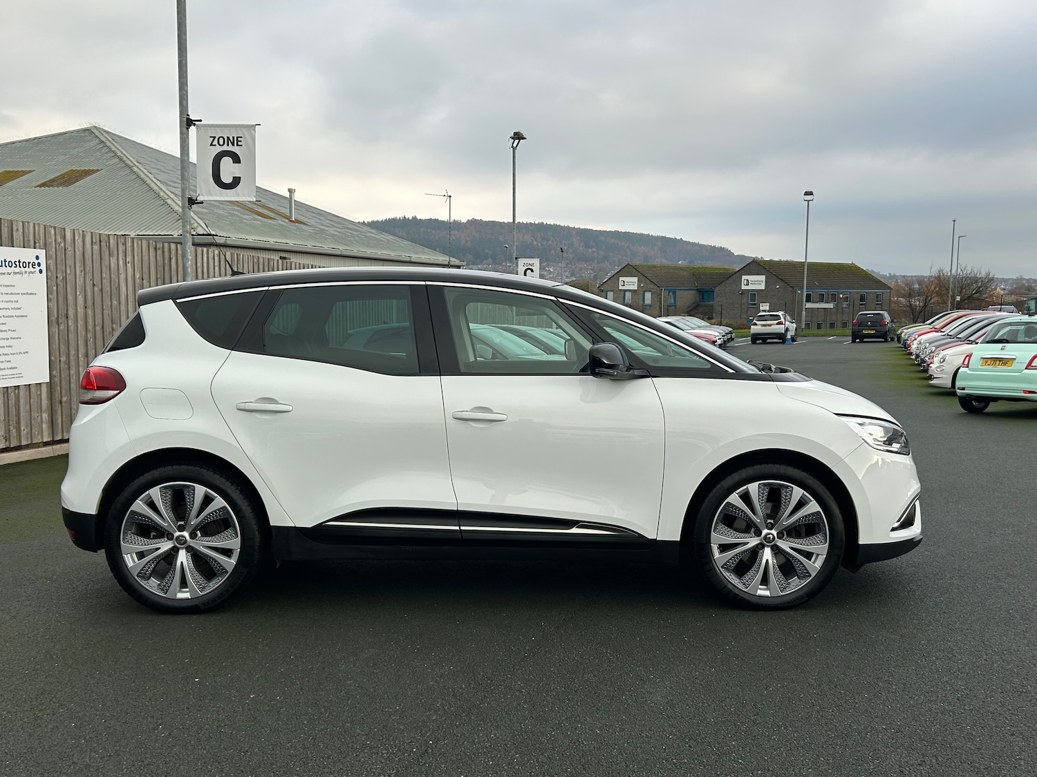 Used Renault Scenic 2019 for sale - 76516035: Photo 5