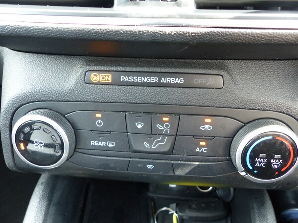 Used Ford Focus 2020 for sale - 76077379: Photo 15