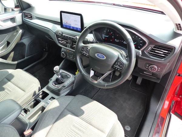 Used Ford Focus 2020 for sale - 76077379: Photo 5