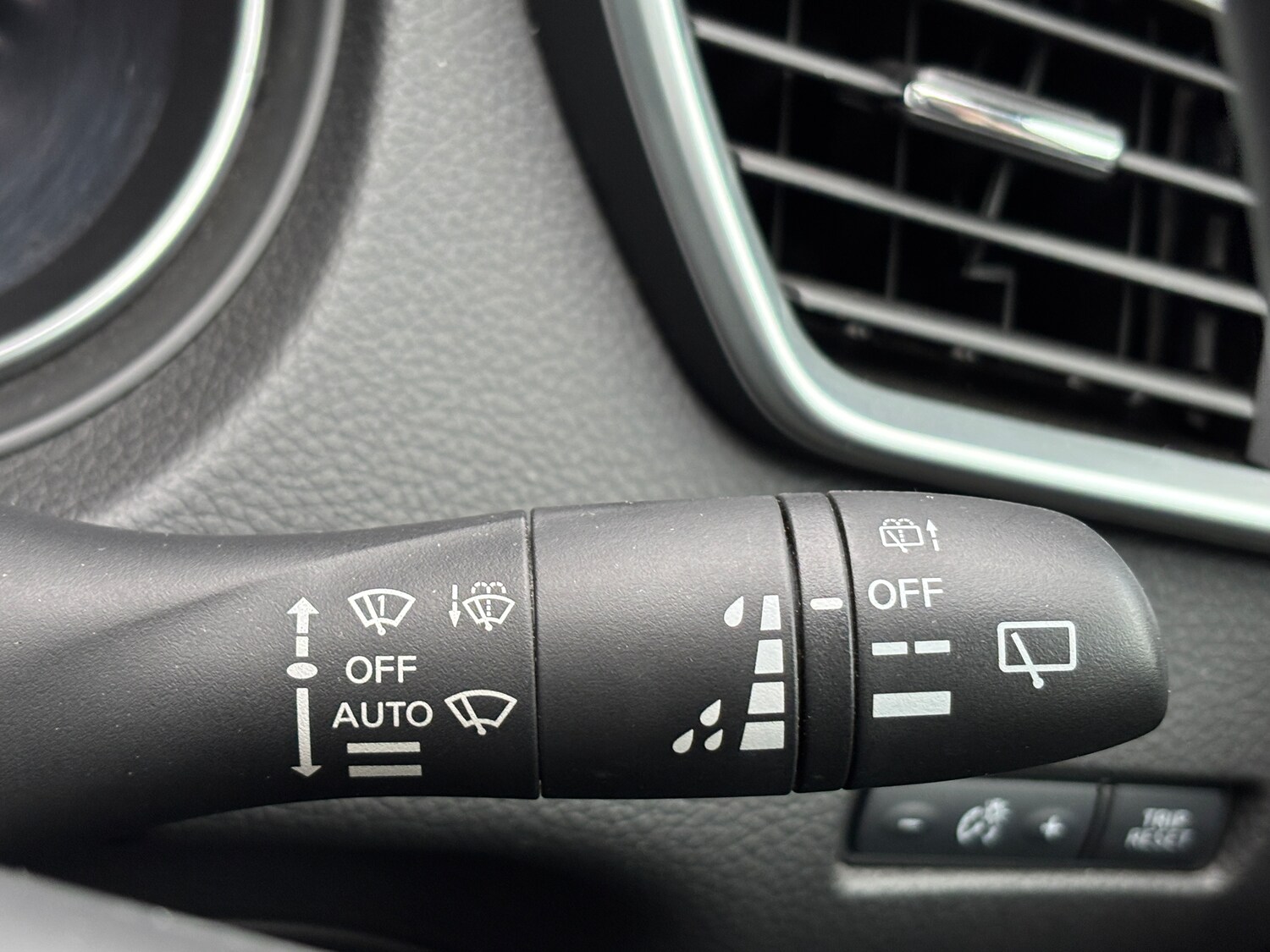 Used Nissan Qashqai 2017 for sale - 76395434: Photo 28