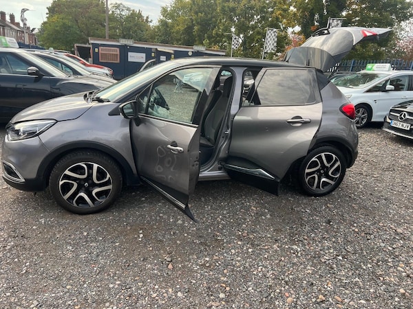 Used Renault Captur 2015 for sale - 76293280: Photo 13