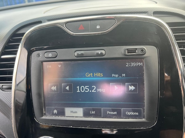 Used Renault Captur 2015 for sale - 76293280: Photo 21