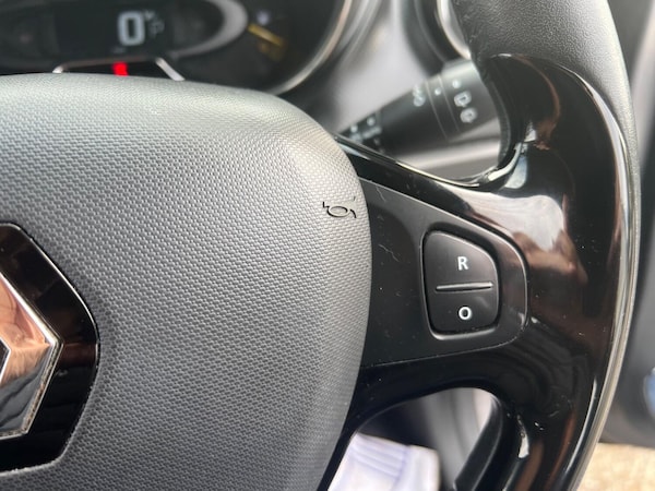 Used Renault Captur 2015 for sale - 76293280: Photo 28