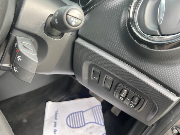 Used Renault Captur 2015 for sale - 76293280: Photo 30