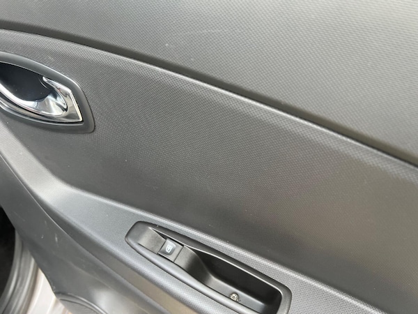Used Renault Captur 2015 for sale - 76293280: Photo 32
